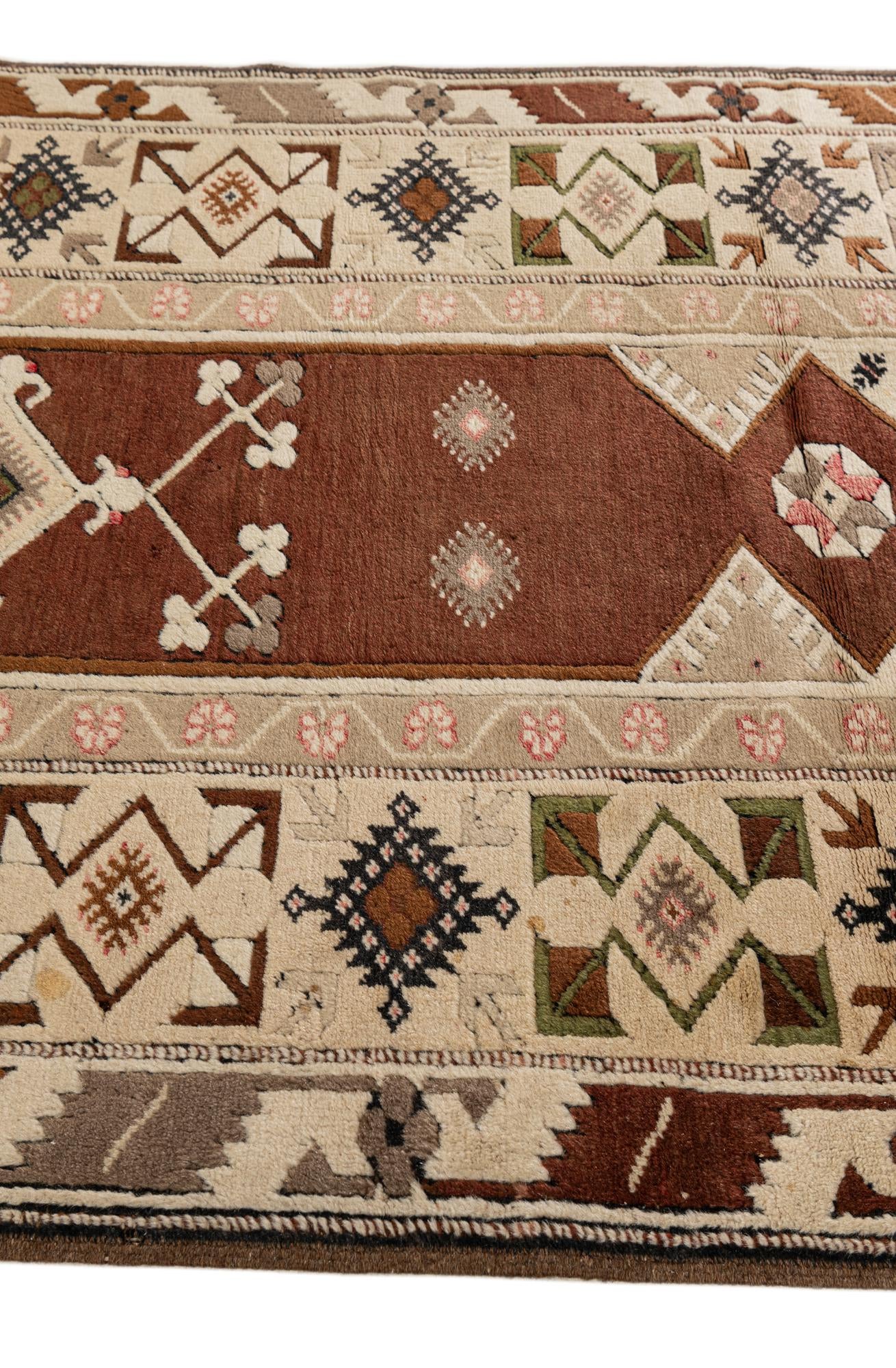 3' 5 x 6' 8 Hand Knotted Fars Wool Rug