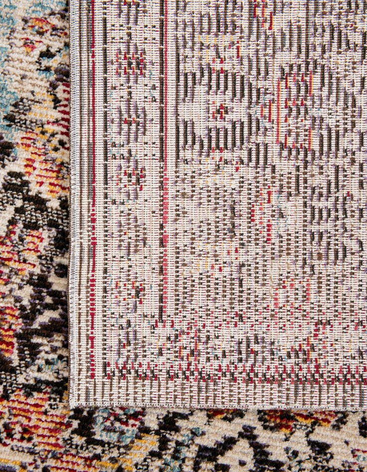 Detail image of 5' 4 x 7' 4 Fleur Rug