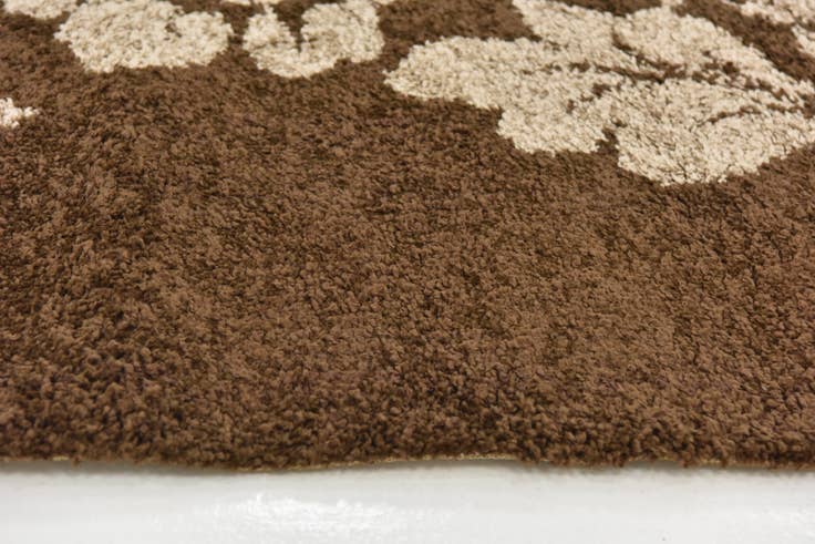 Detail image of 4' x 5' 7 Frieze Rug