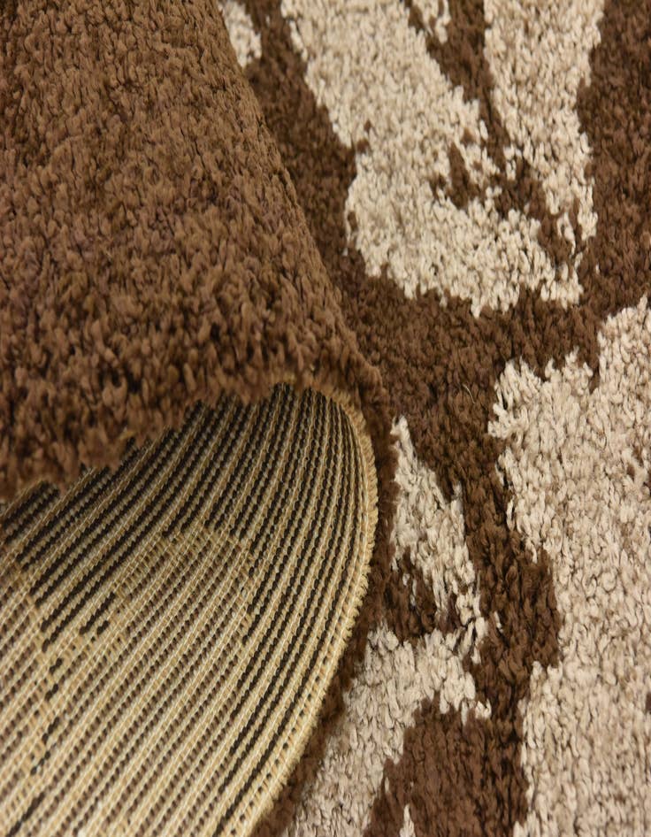 Detail image of 4' x 5' 7 Frieze Rug