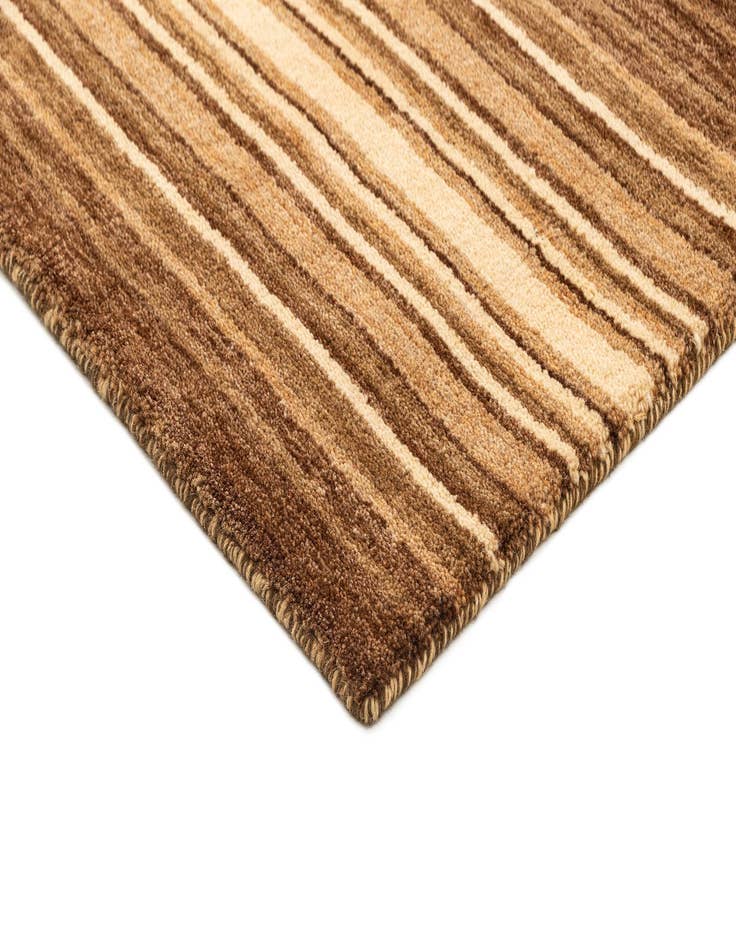 Detail image of 2' 5 x 4' 8  Hand Knotted Gabbeh Wool Rug