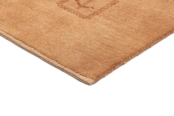 4' 11 x 6' 8 Gabbeh Rug