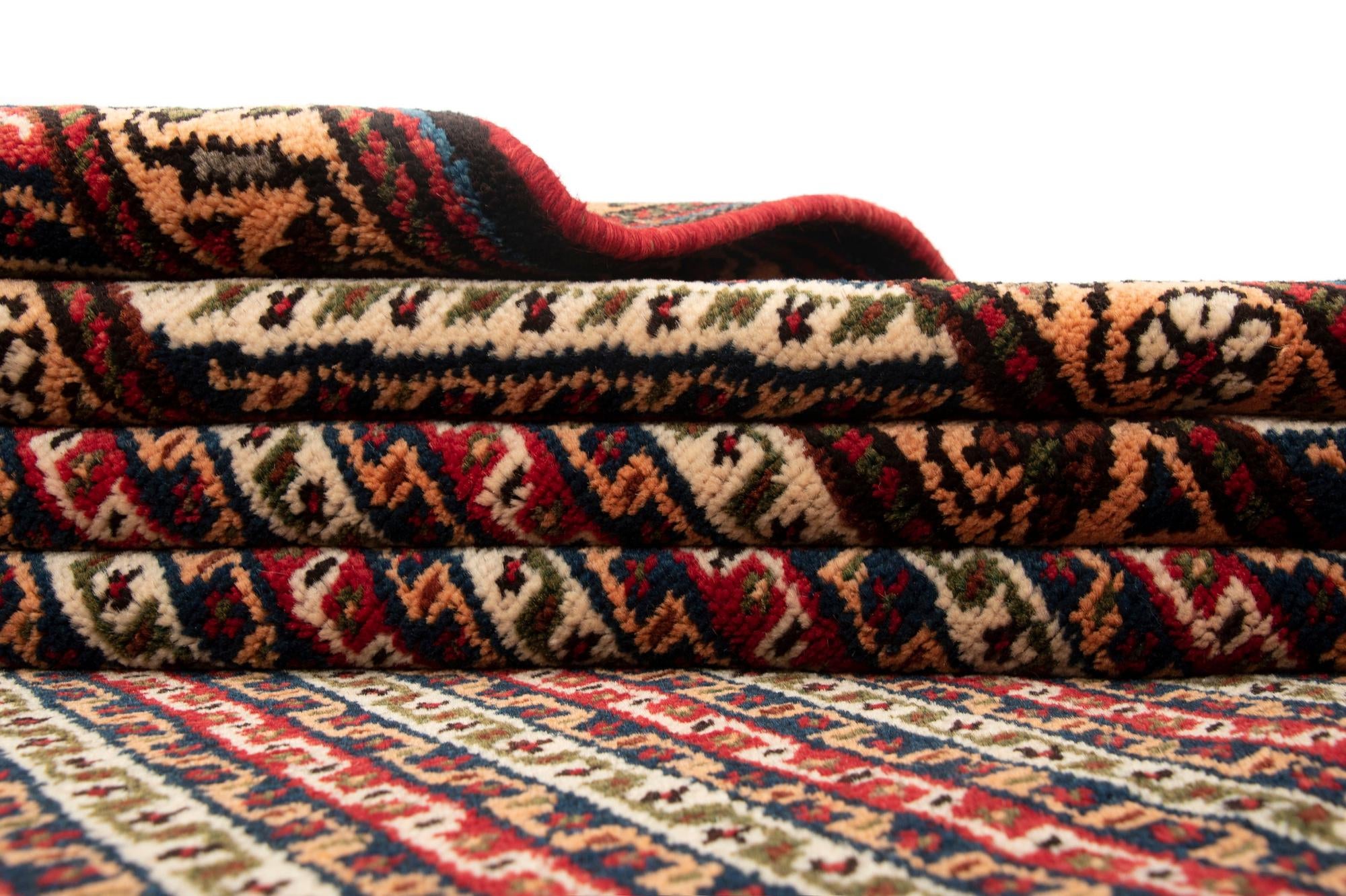 5' 1 x 8' 4 Hand Knotted Ghashghai Persian Wool Rug