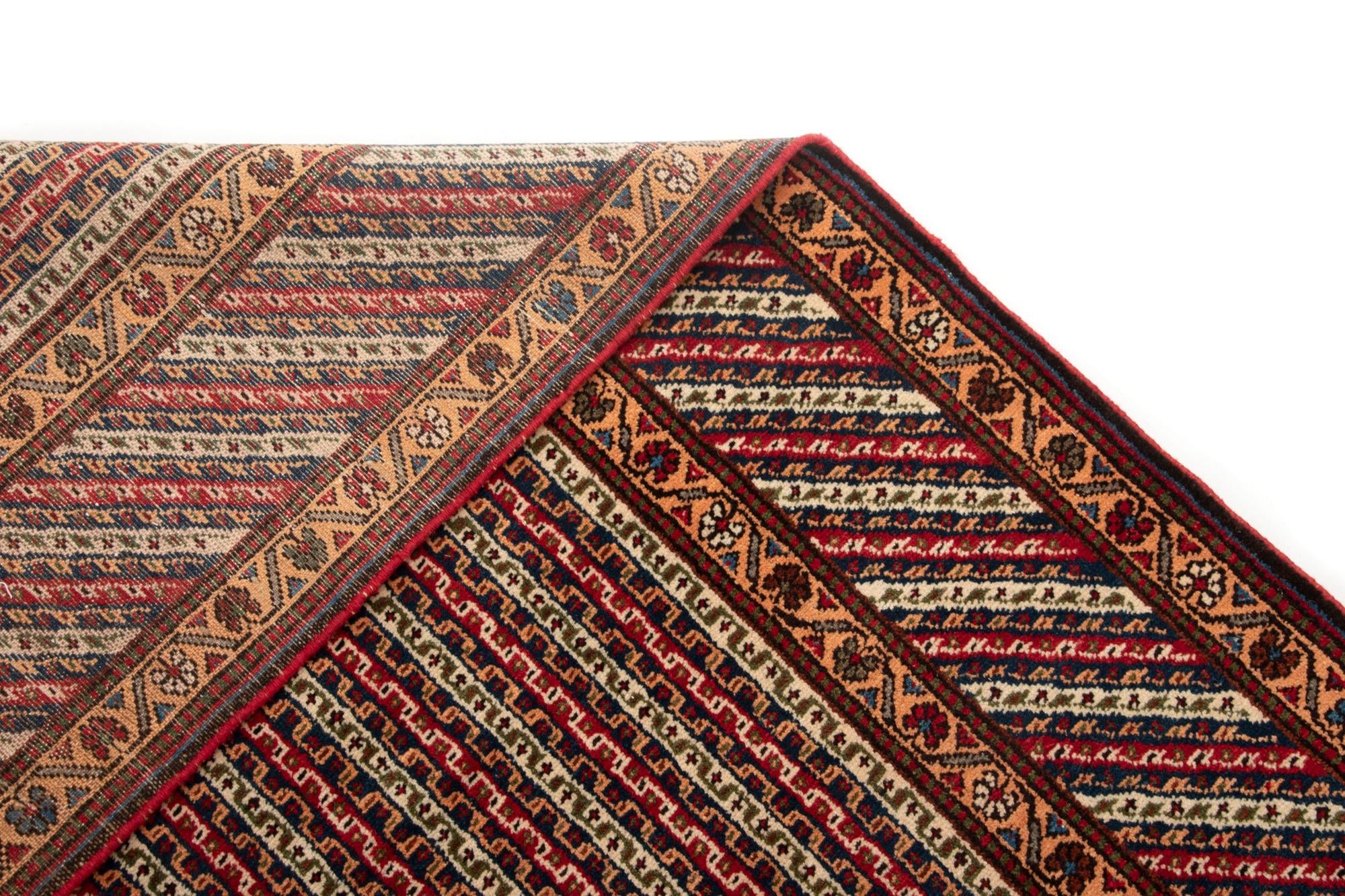 5' 1 x 8' 4 Hand Knotted Ghashghai Persian Wool Rug