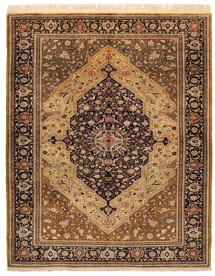 Detail image of 4' 6 x 6' 9 Hand Knotted Ghom Persian Rug