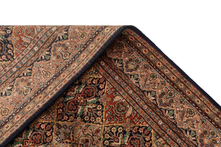 Detail image of 6' 4 x 9' 10 Hand Knotted Ghom Oriental Wool Rug