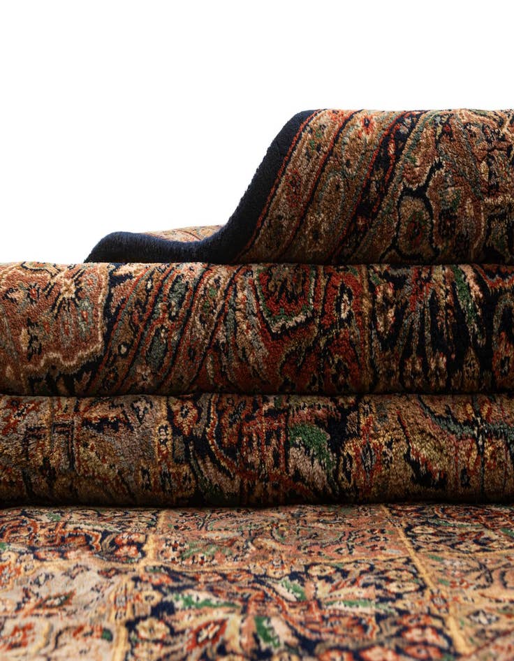 Detail image of 6' 4 x 9' 10  Hand Knotted Ghom Oriental Wool Rug