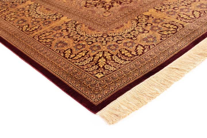 6' 6 x 9' 9 Ghom Silk Rug