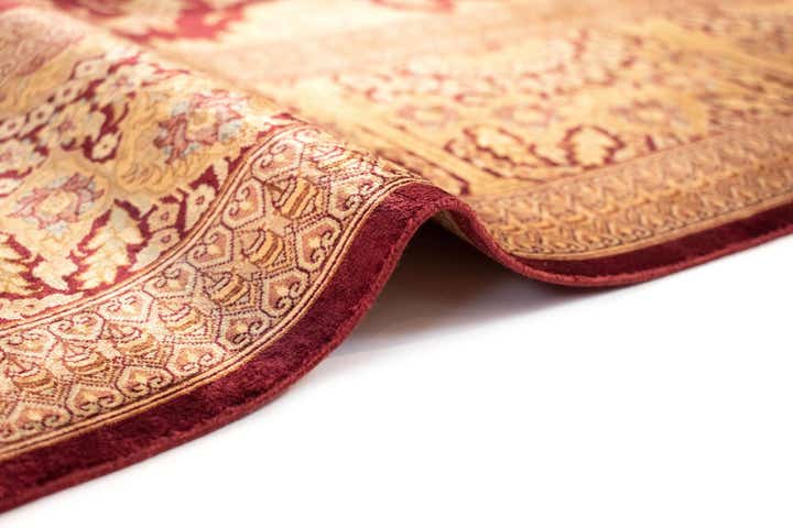 6' 6 x 9' 9 Ghom Silk Rug