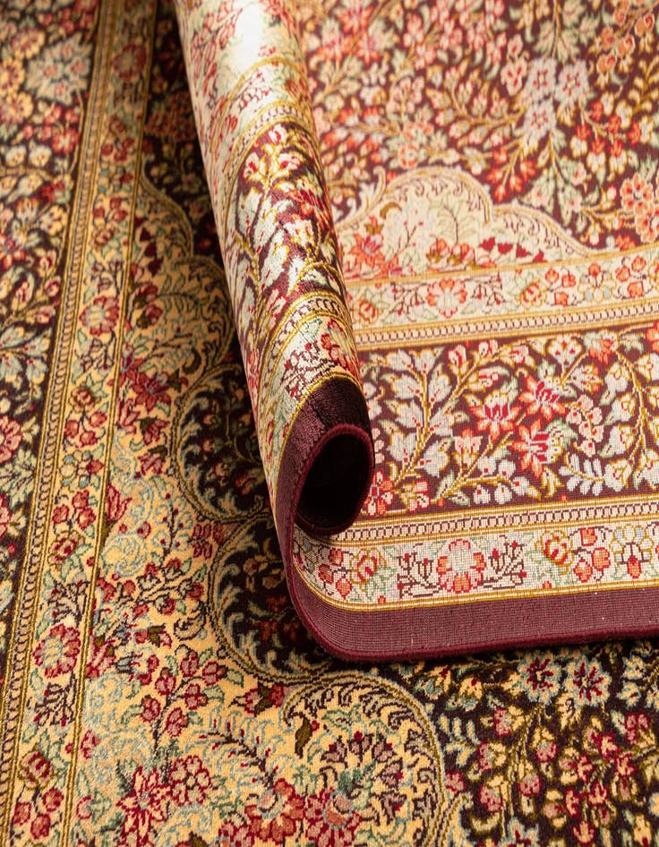 Detail image of 3' 3 x 5' Ghom Silk Rug