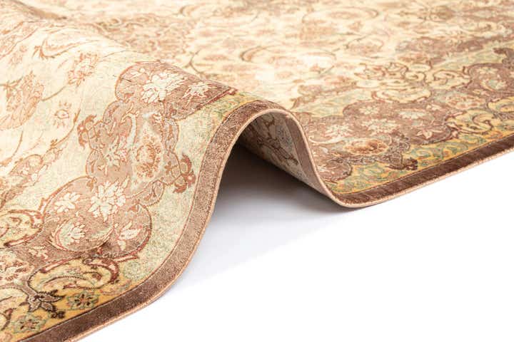 3' 4 x 5' 1 Ghom Silk Rug
