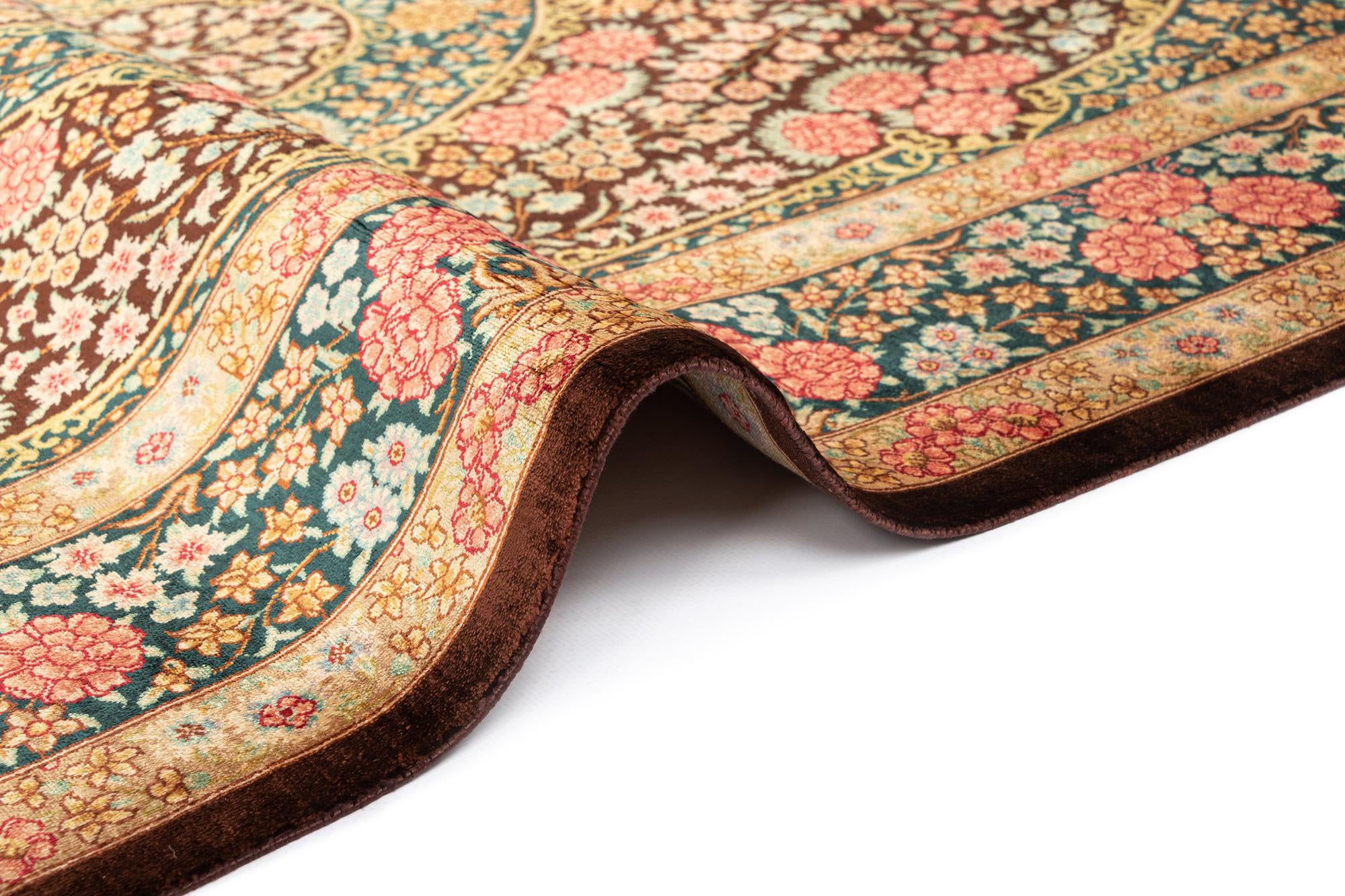 3' 4 x 4' 9 Ghom Silk Rug