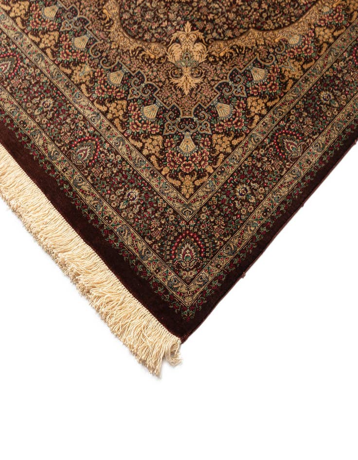 Detail image of 3' 1 x 5' Ghom Silk Rug