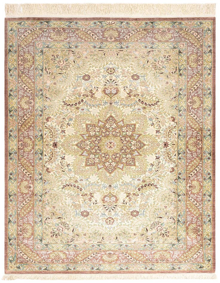 Detail image of 3' 3 x 4' 10 Ghom Silk Rug