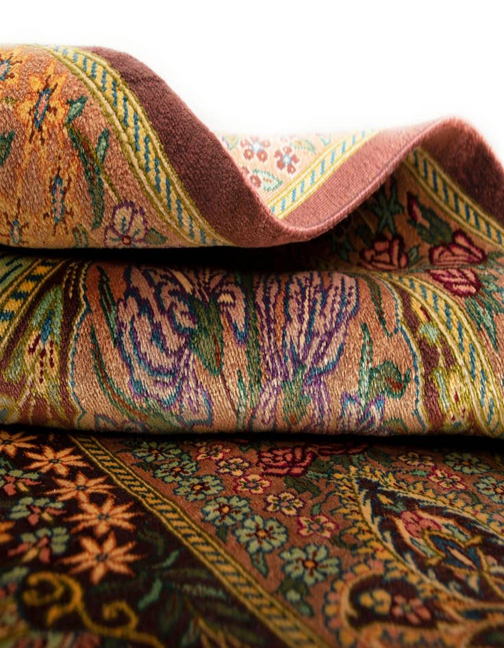 Detail image of 2' x 2' 11 Ghom Silk Rug