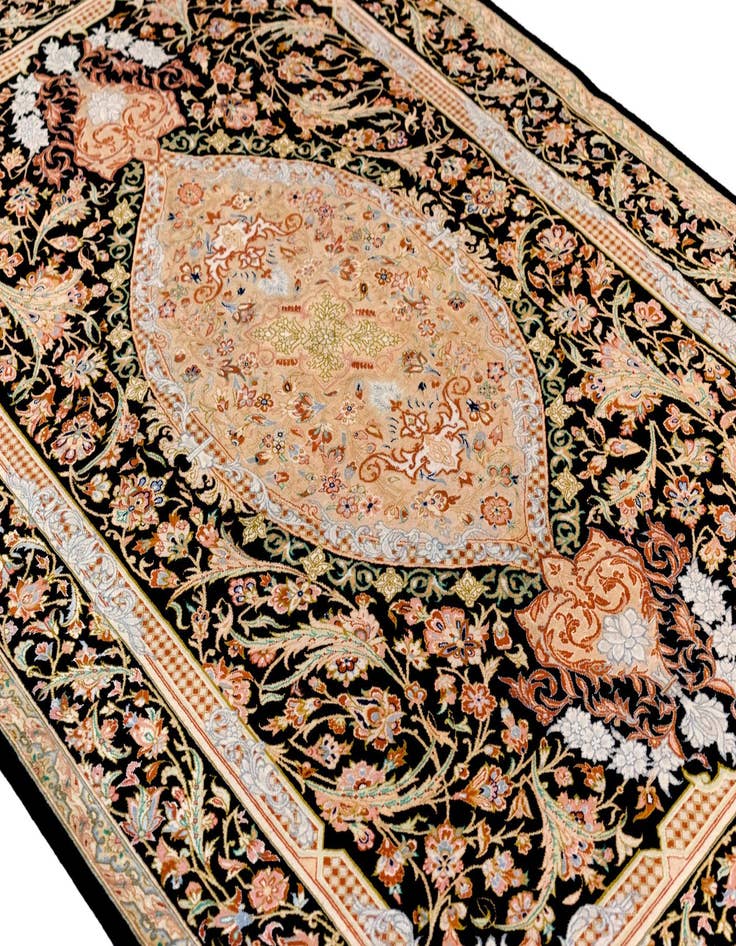 Detail image of 3' 3 x 4' 11 Ghom Silk Rug