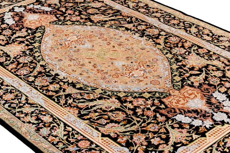 Detail image of 3' 3 x 4' 11 Ghom Silk Rug