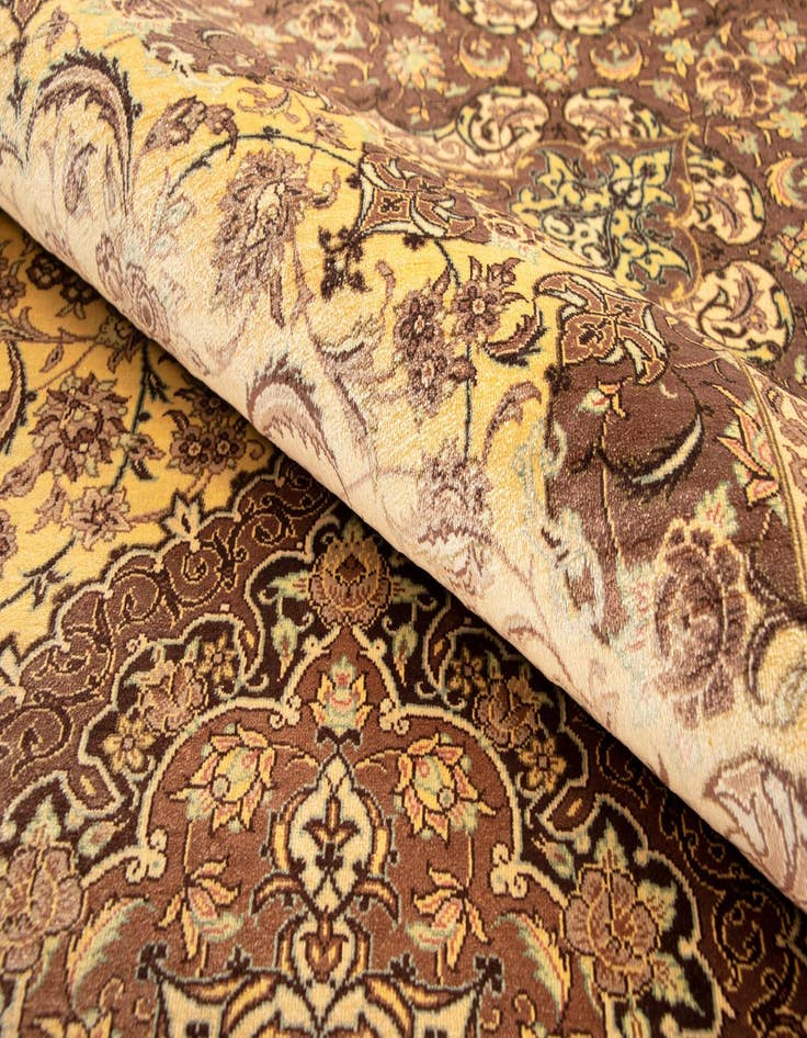 Detail image of 3' 3 x 5' Ghom Silk Rug