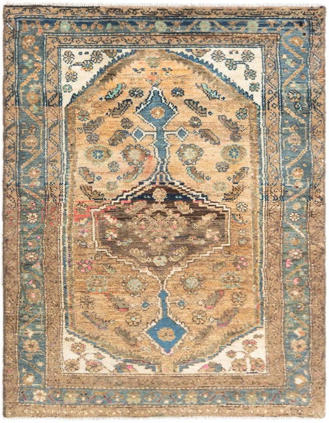 Detail image of 3' 1 x 5' 9 Hamedan Rug
