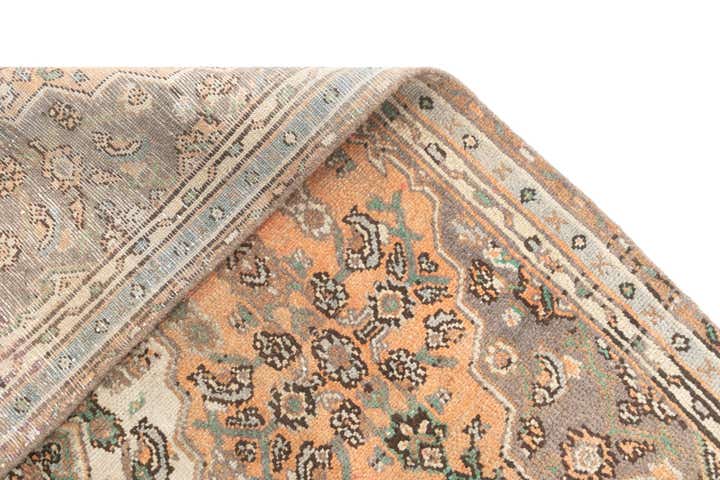 5' 2 x 8' 5 Hamedan Rug