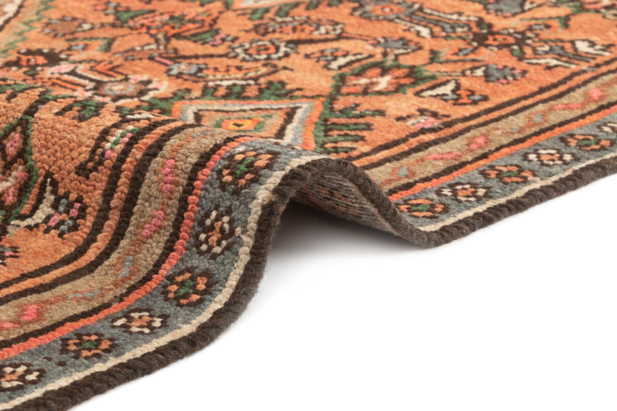 4' 10 x 8' 2 Hamedan Rug