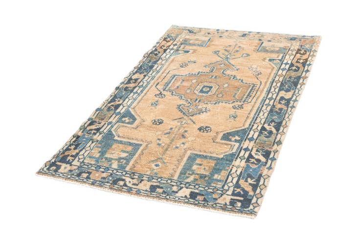 Detail image of 3' 4 x 5' 5 Hamedan Rug