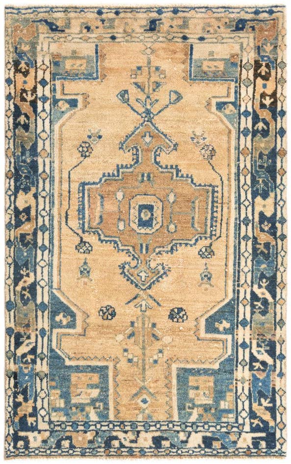 Detail image of 3' 4 x 5' 5 Hamedan Rug
