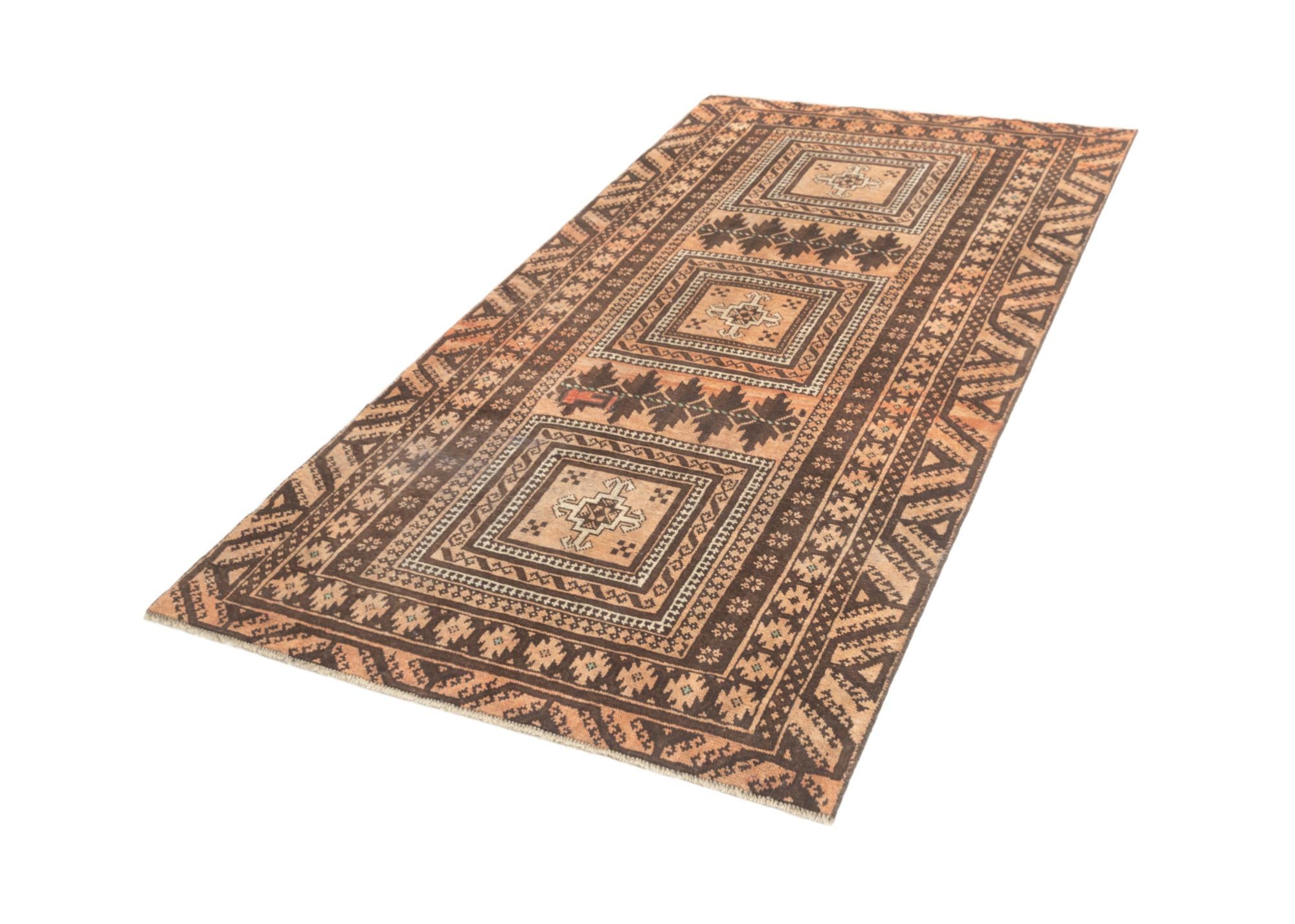 3' 9 x 7' 3 Hamedan Rug