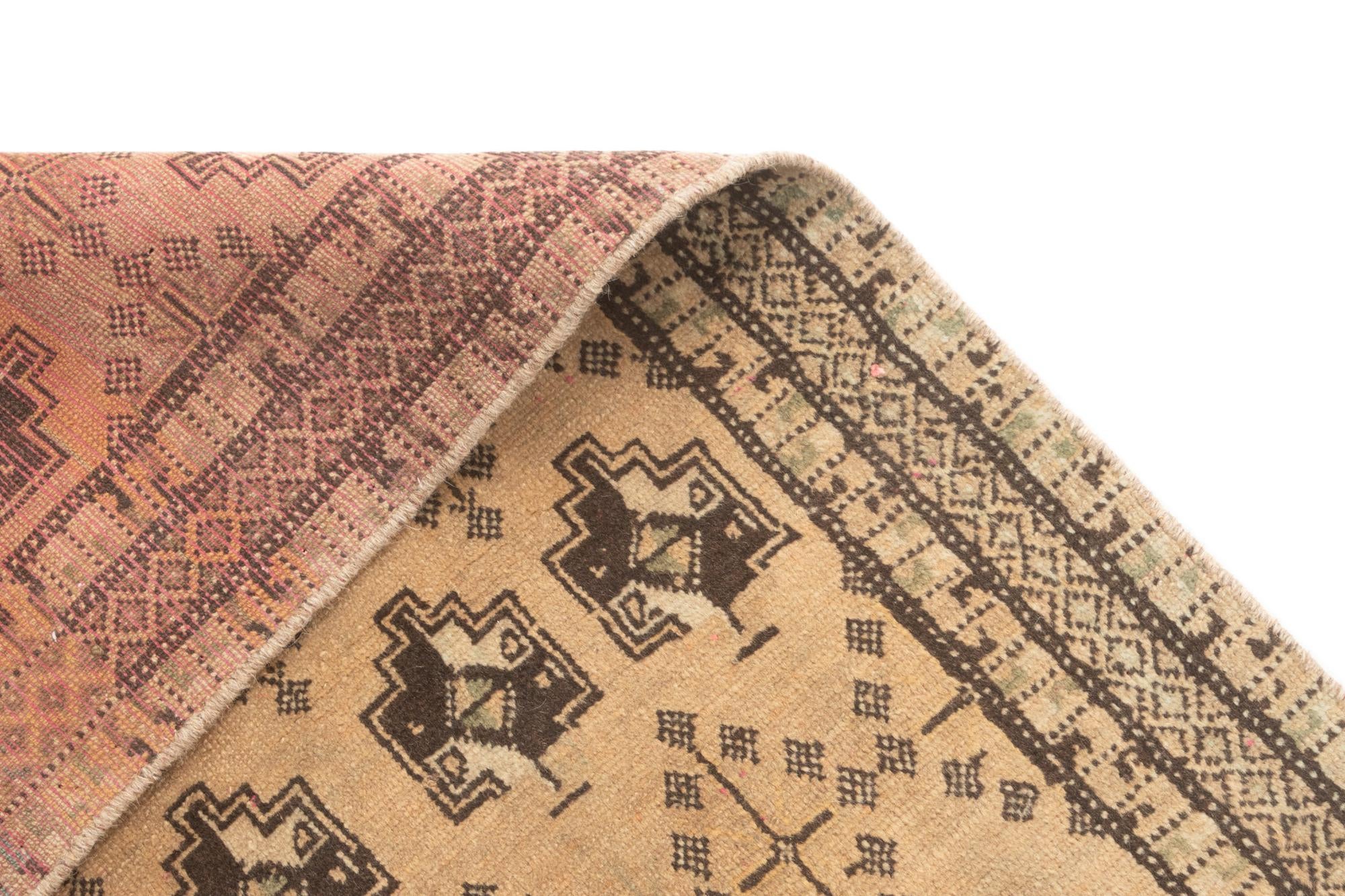 3' 6 x 4' 8 Hamedan Rug