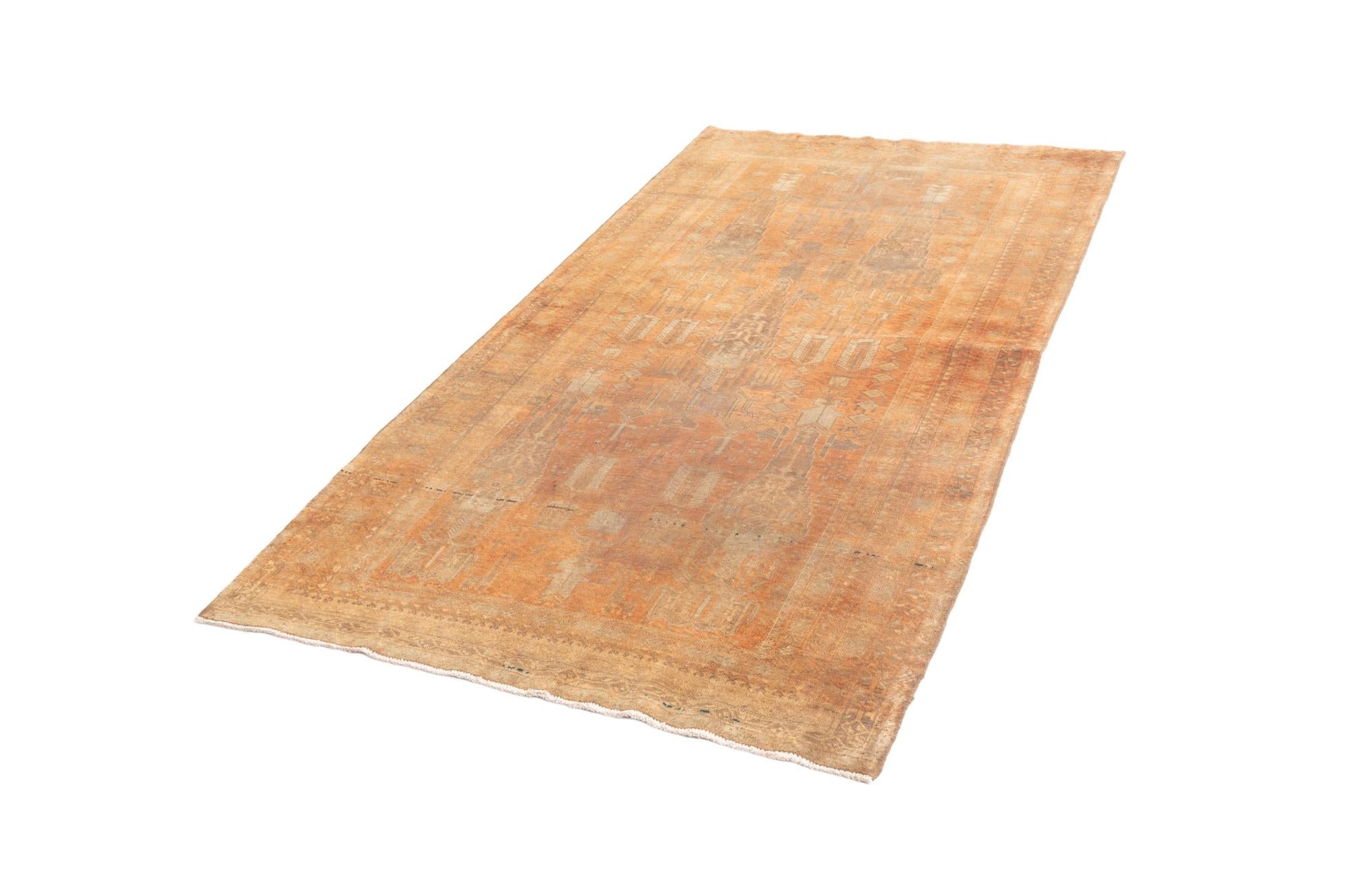 4' 4 x 8' 7 Hamedan Rug