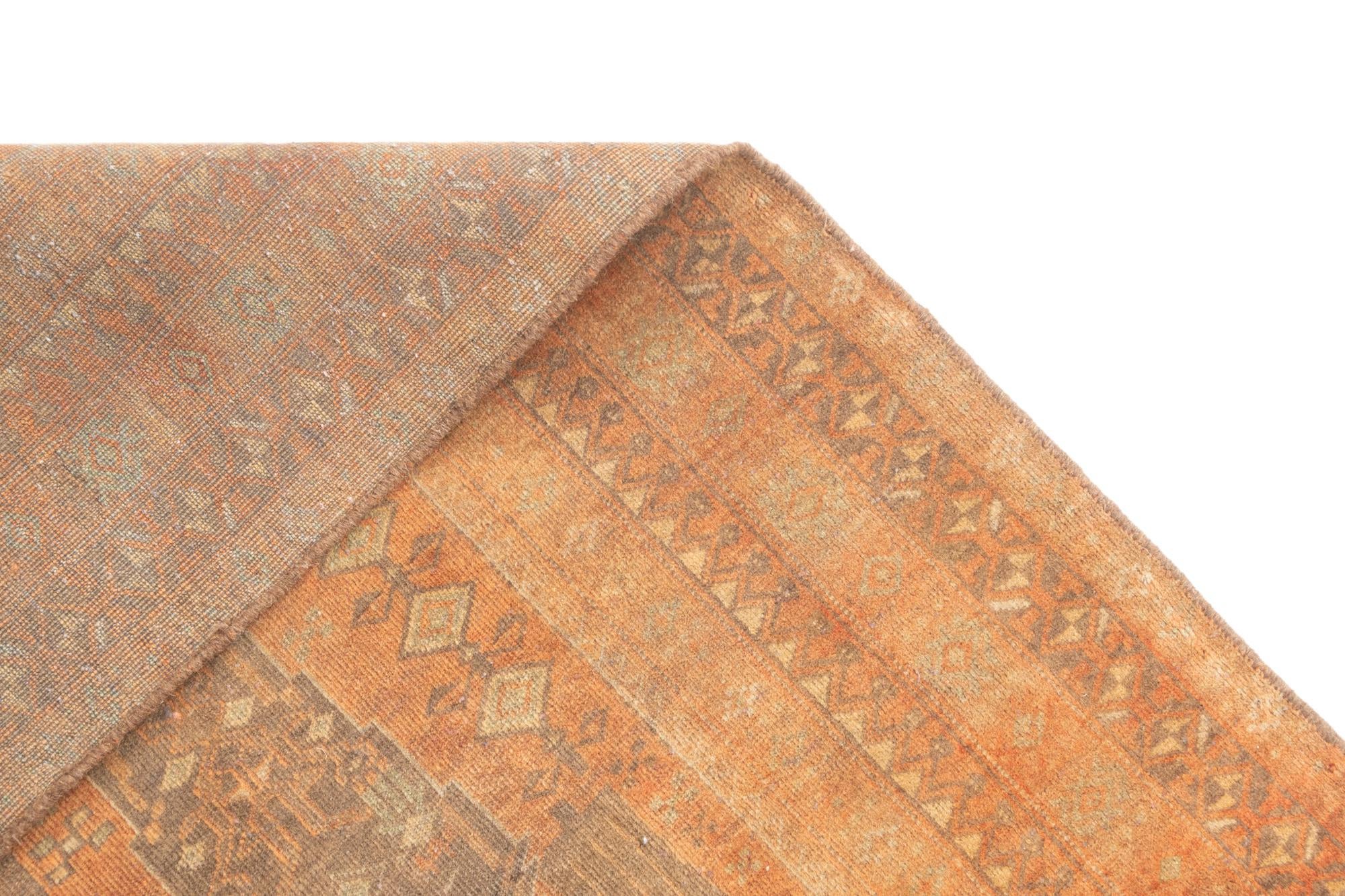 4' 4 x 8' 7 Hamedan Rug