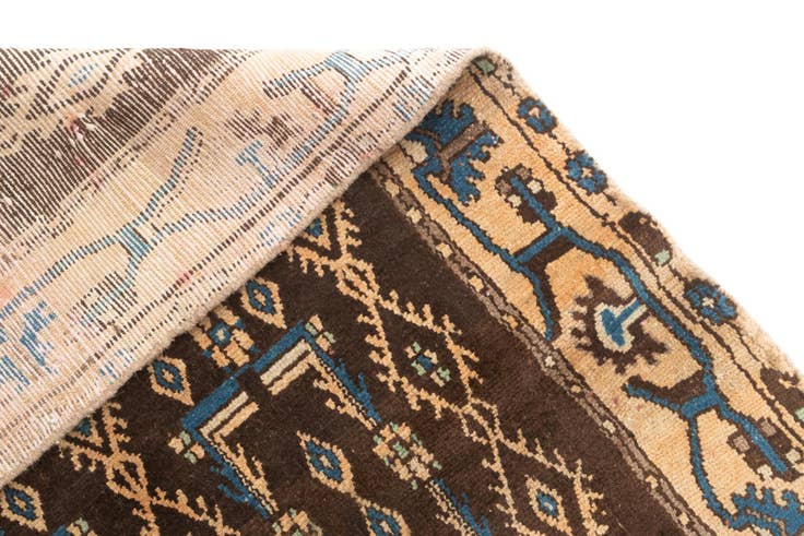 Detail image of 4' 2 x 9' 3 Hamedan Rug