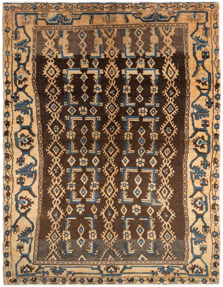 Detail image of 4' 2 x 9' 3 Hamedan Rug