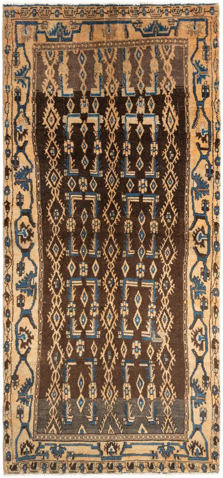 Detail image of 4' 2 x 9' 3 Hamedan Rug