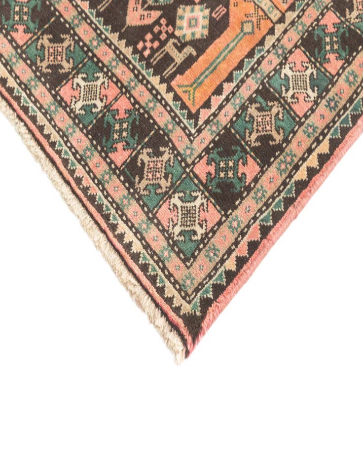 Detail image of 3' 11 x 9' 1 Hamedan Rug