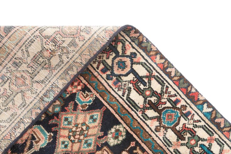 Detail image of 3' 11 x 7' 3 Hamedan Rug