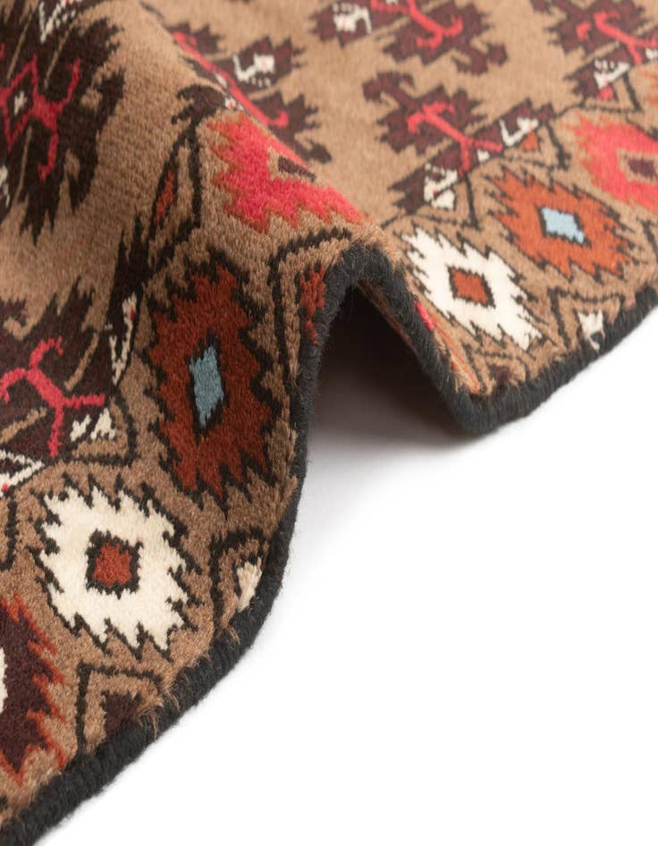 Detail image of 2' 7 x 4' Hamedan Rug