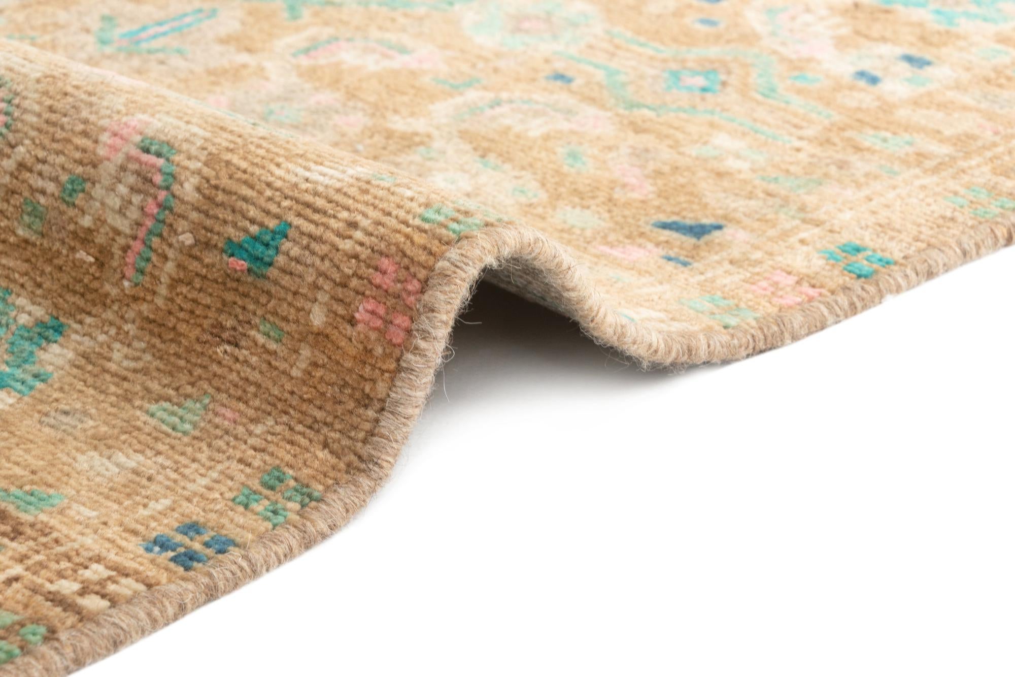 3' 11 x 9' 6 Hamedan Rug