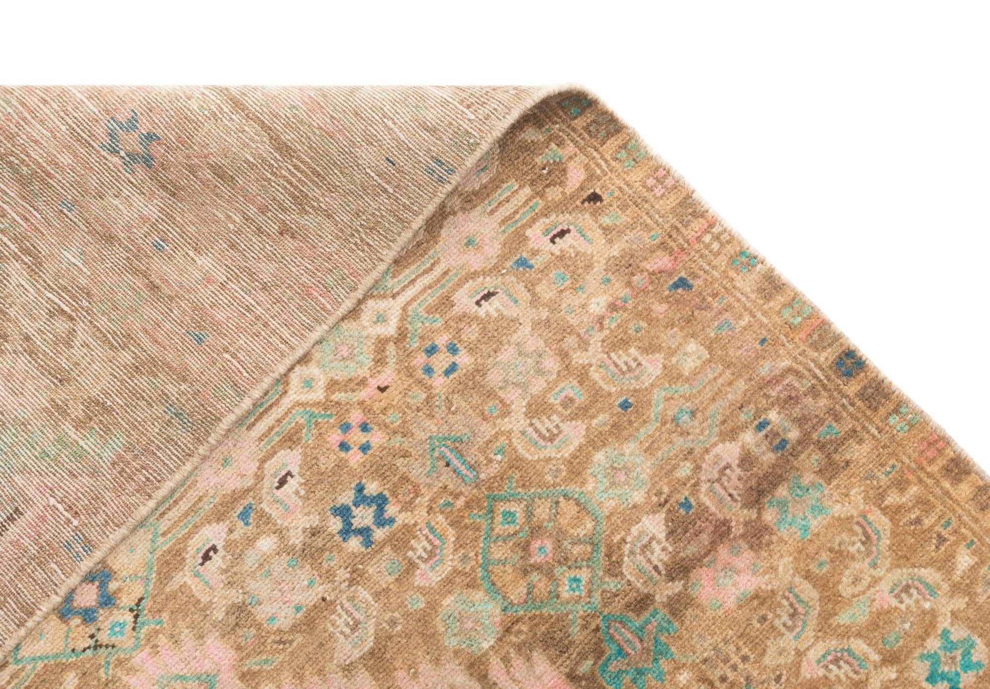 3' 11 x 9' 6 Hamedan Rug