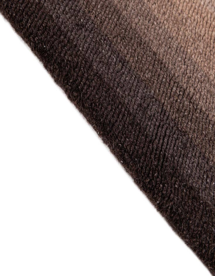 Detail image of 3' 2 x 5' Hand Tufted Wool Rug