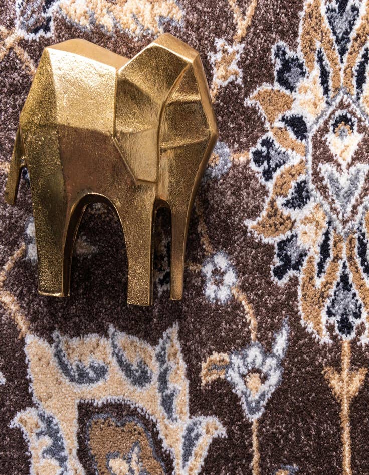 Detail image of 8' x 10' Heritage Rug