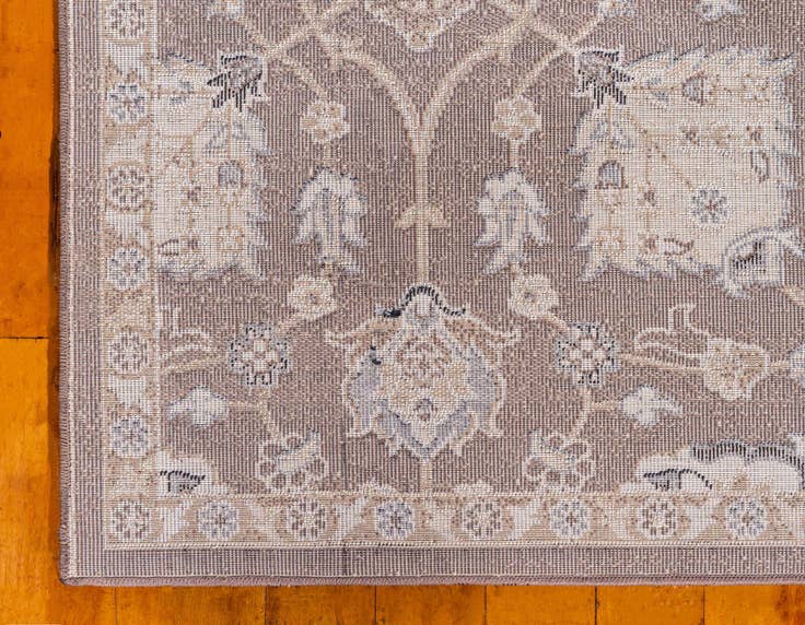 Detail image of 8' x 10' Heritage Rug