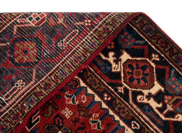 7' 1 x 9' 3 Heriz Wool Rug