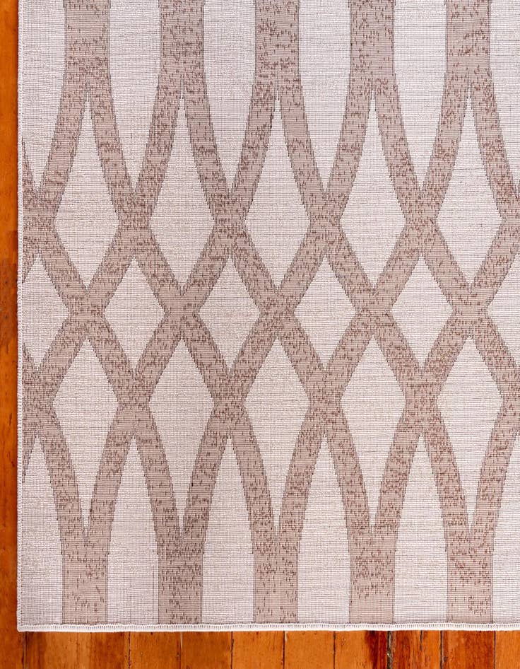 Detail image of 10' x 13' Himalaya Rug