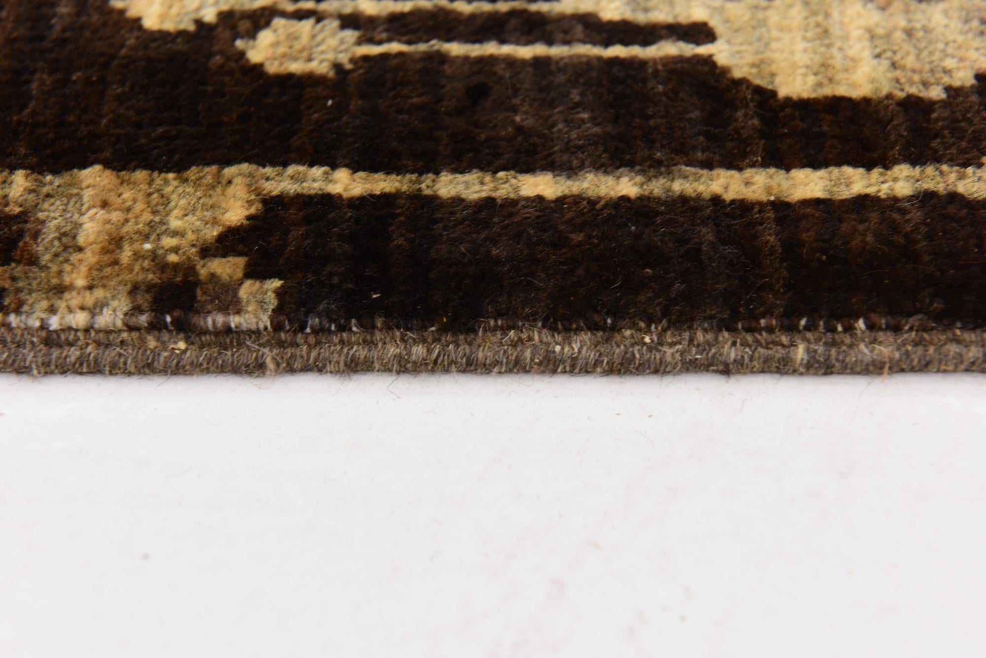 6' 10 x 9' 10 Hand Knotted Ikat Rug
