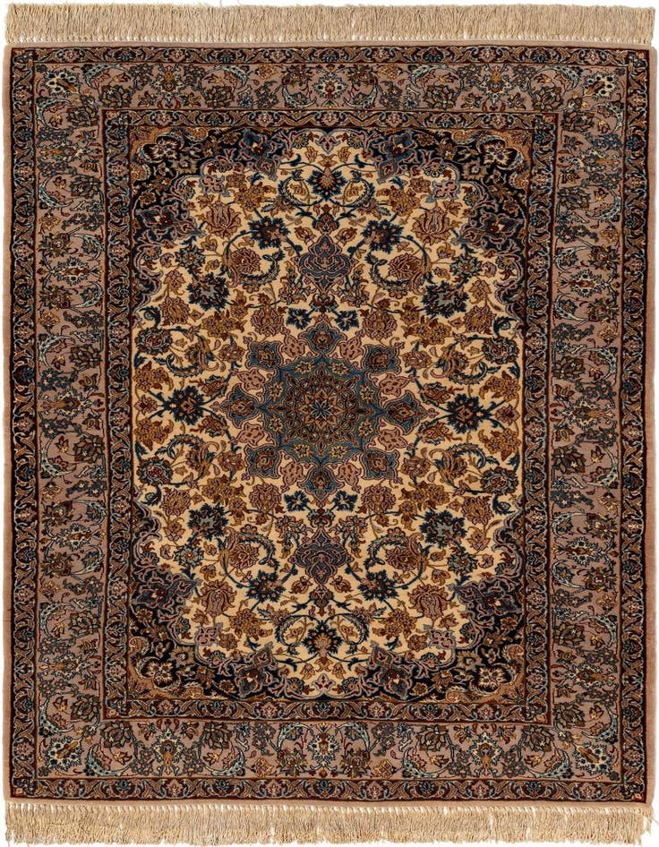 Detail image of 3' 7 x 5' 7 Isfahan Rug