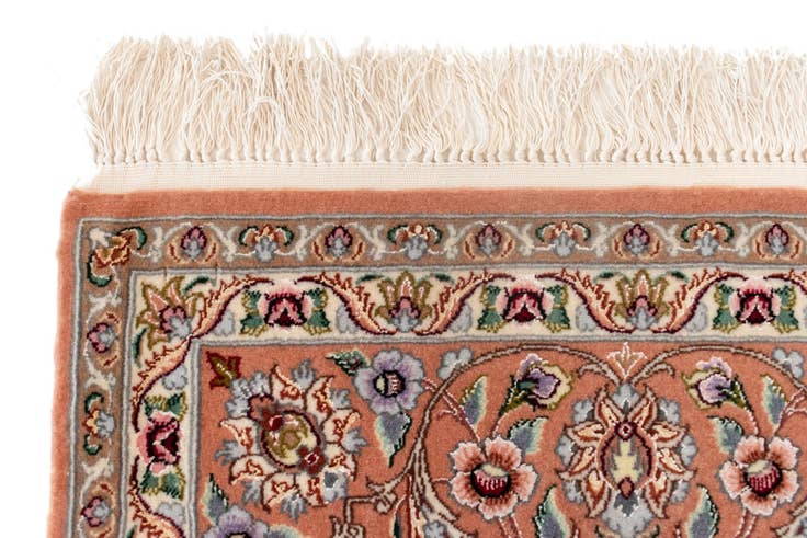 Detail image of 4' 9 x 7' 2 Isfahan Rug