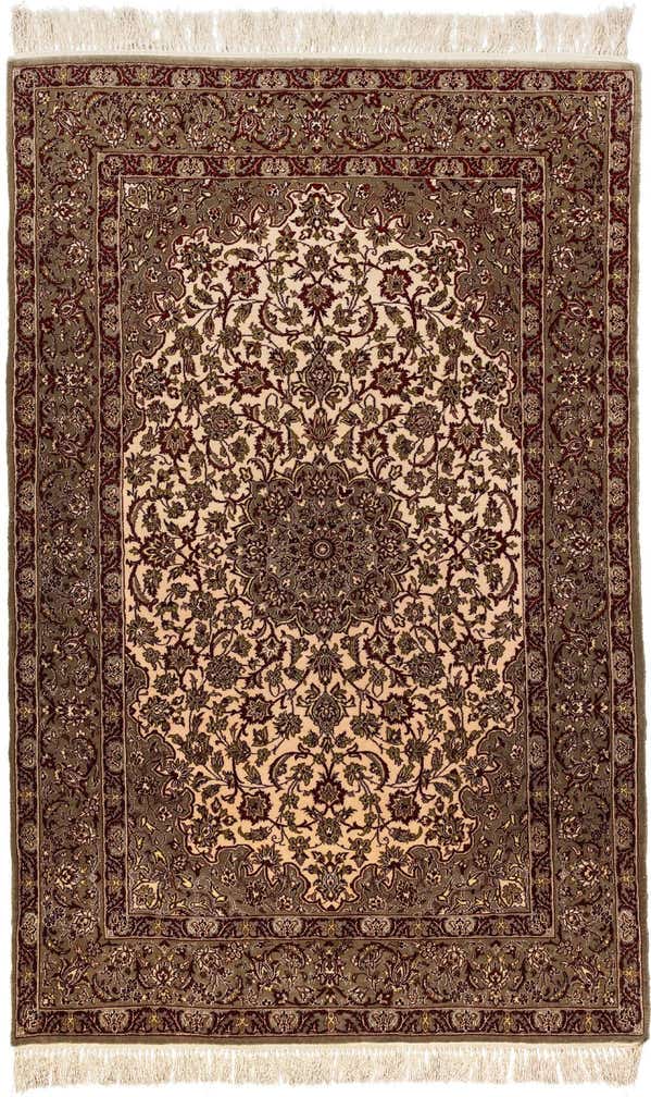 3' 6 x 5' 6 Isfahan Rug