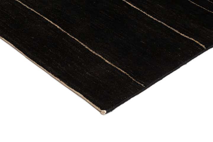 4' 5 x 6' 4 Juma Wool Rug