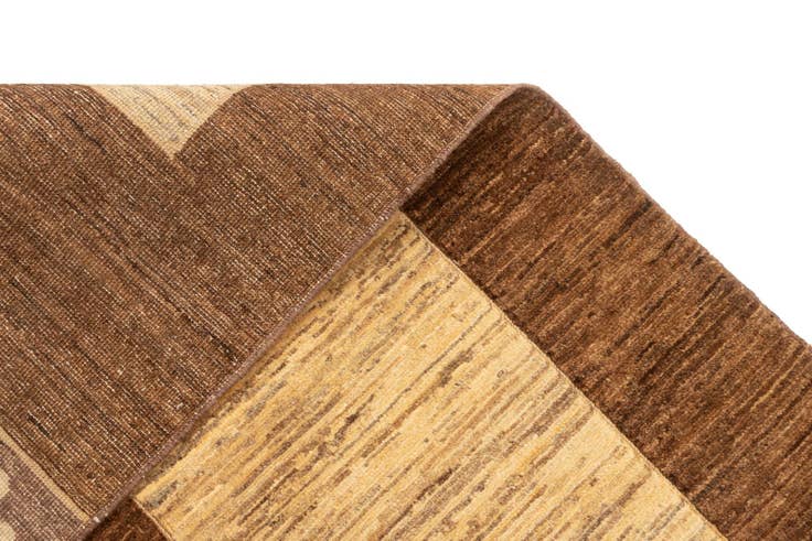 Detail image of 7' x 9' 9 Juma Wool Rug